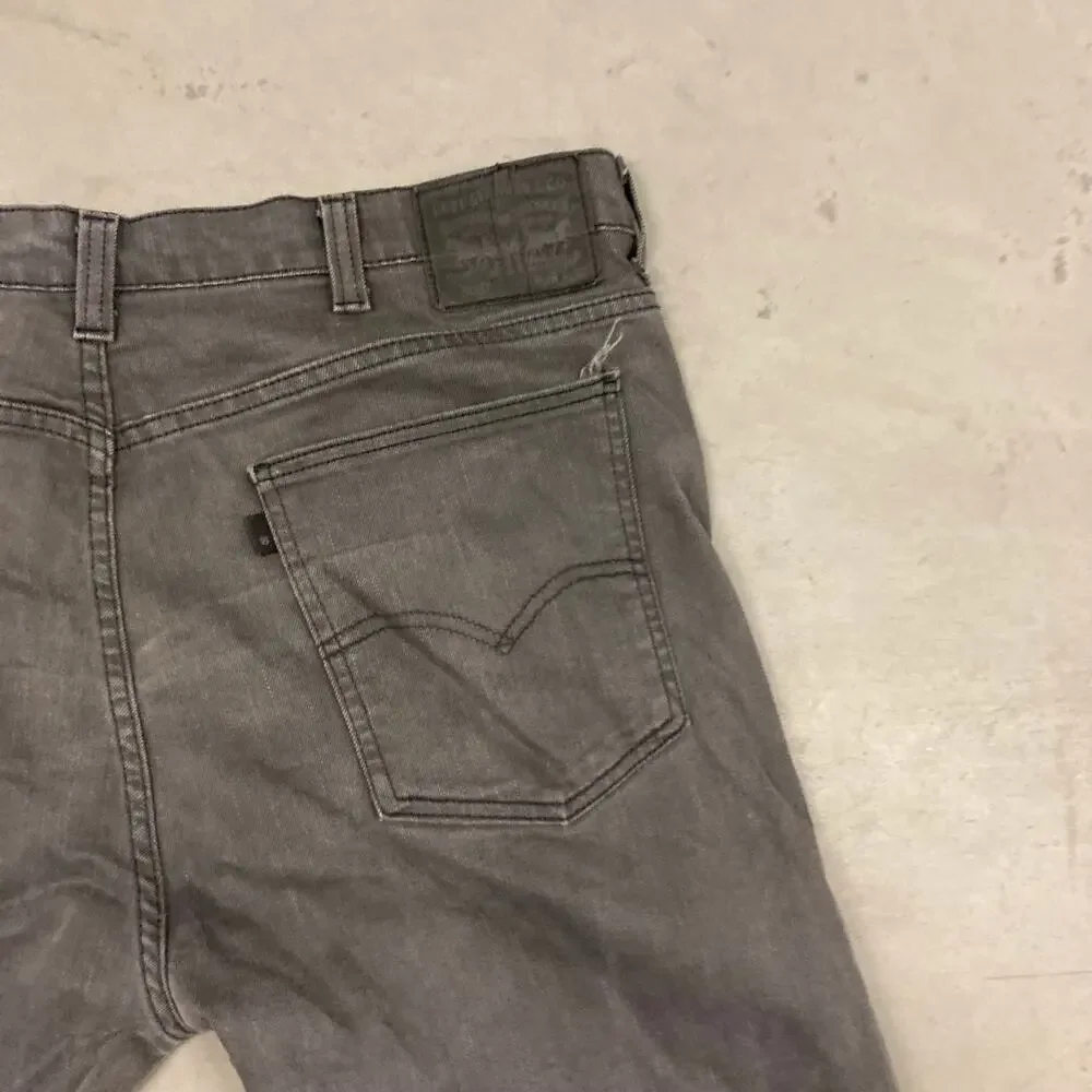Y2K thrashed Levis skinny Jeans 38x32